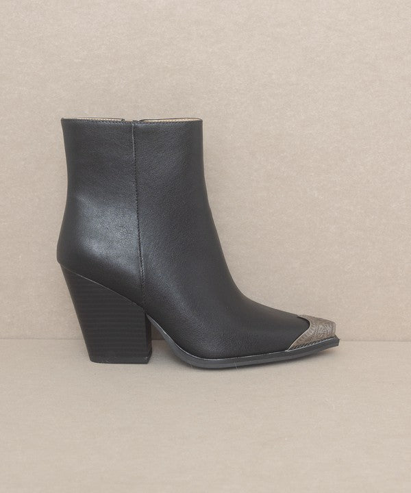 OASIS SOCIETY Zion - Bootie with Etched Metal Toe