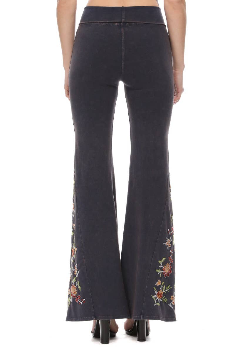 Mineral Wash Floral Embroidery Flare Yoga Pants