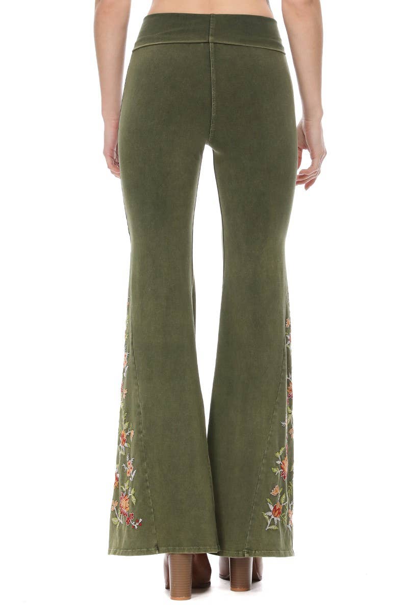 Mineral Wash Floral Embroidery Flare Yoga Pants