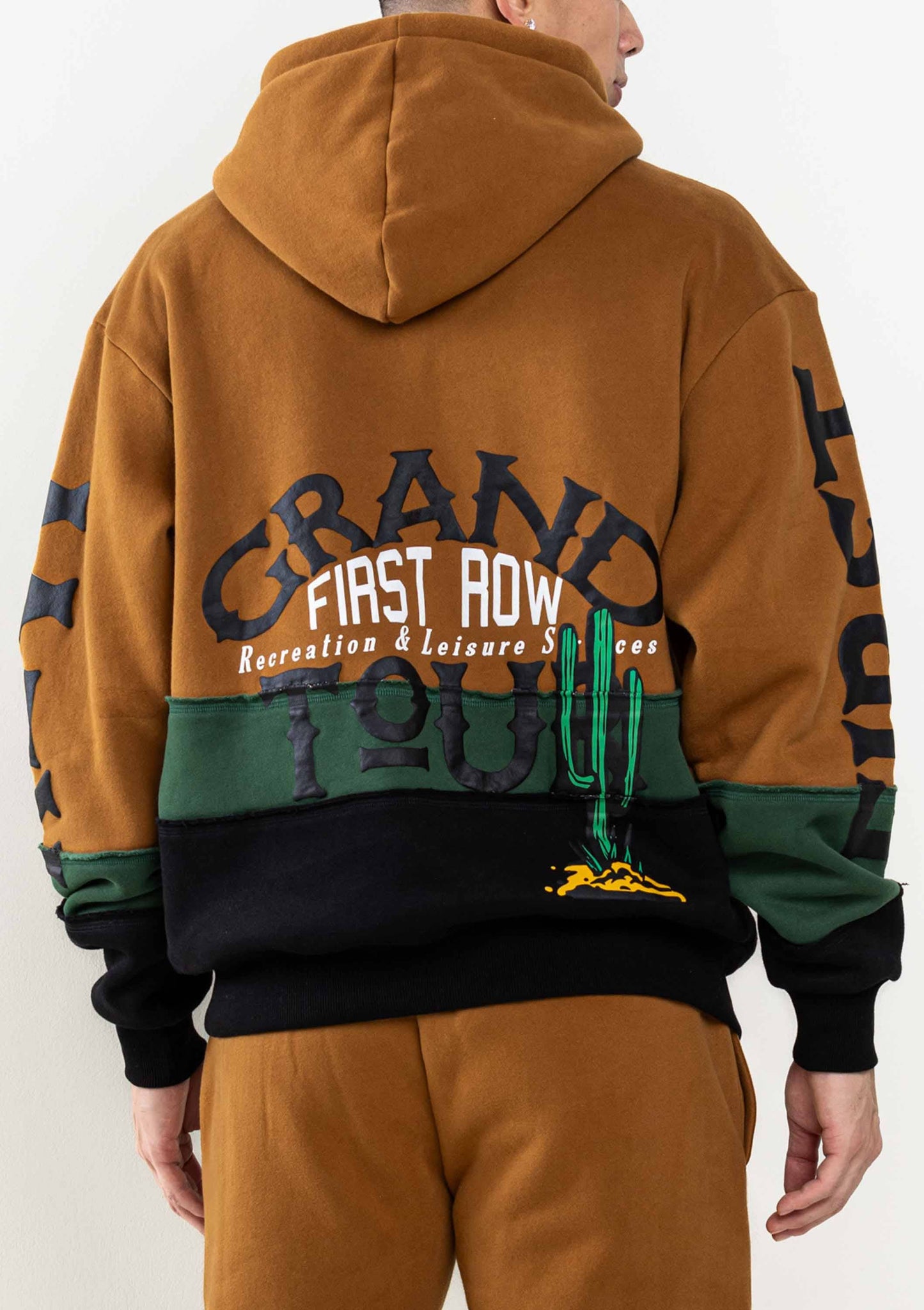 GRAND TOUR  FLEECE HOODIE