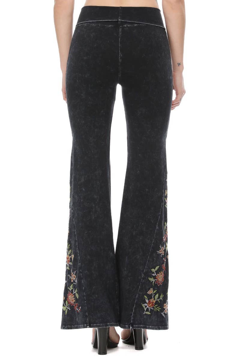 Mineral Wash Floral Embroidery Flare Yoga Pants